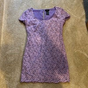 Aritzia Talula floral lace lilac mini dress size XS